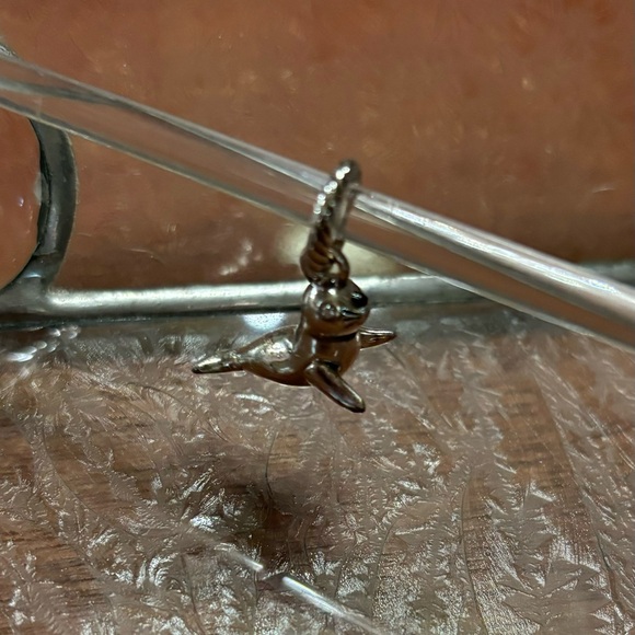 Brighton seal charm - Picture 2 of 4